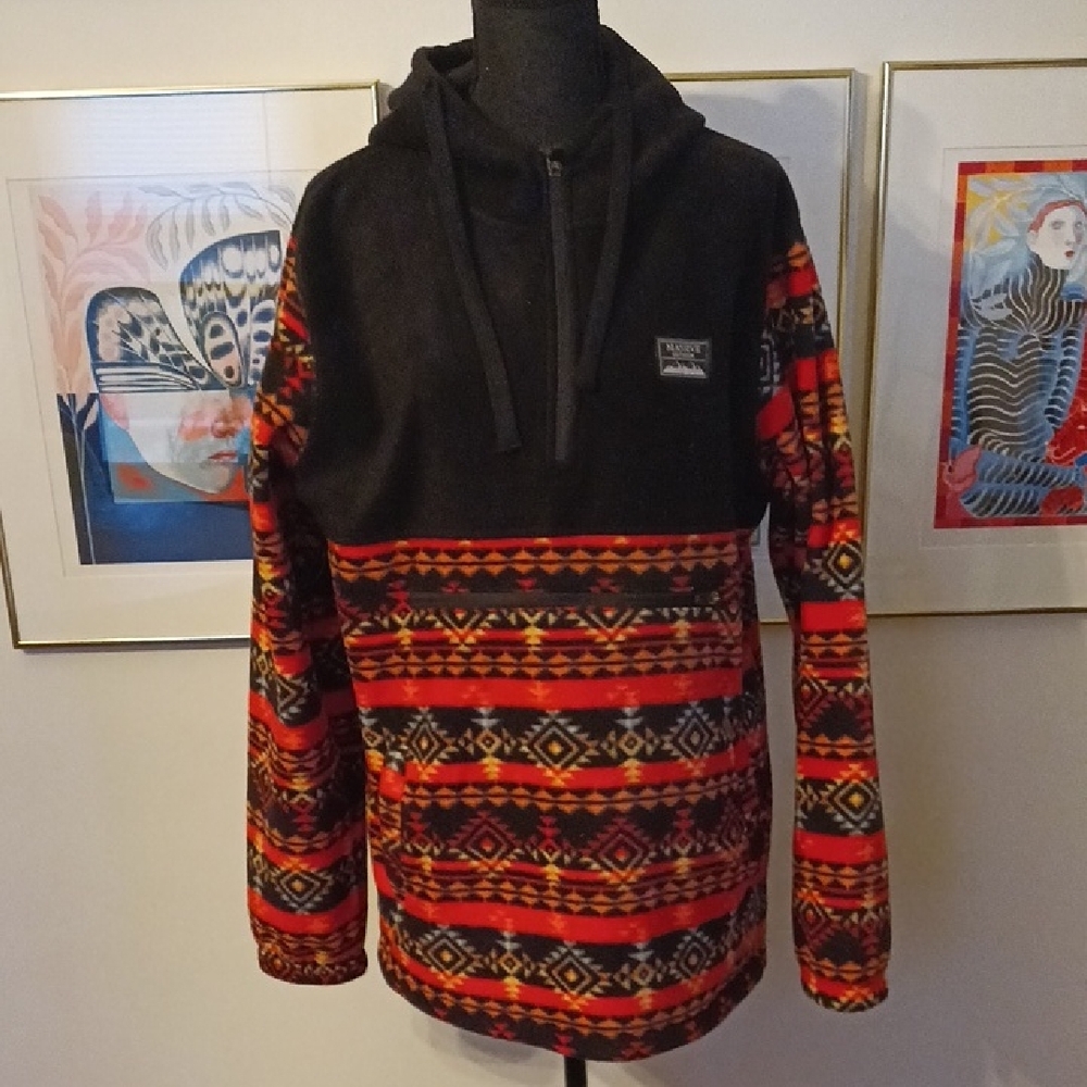 Black and Red Patterned Men's Lightweight Fleece.